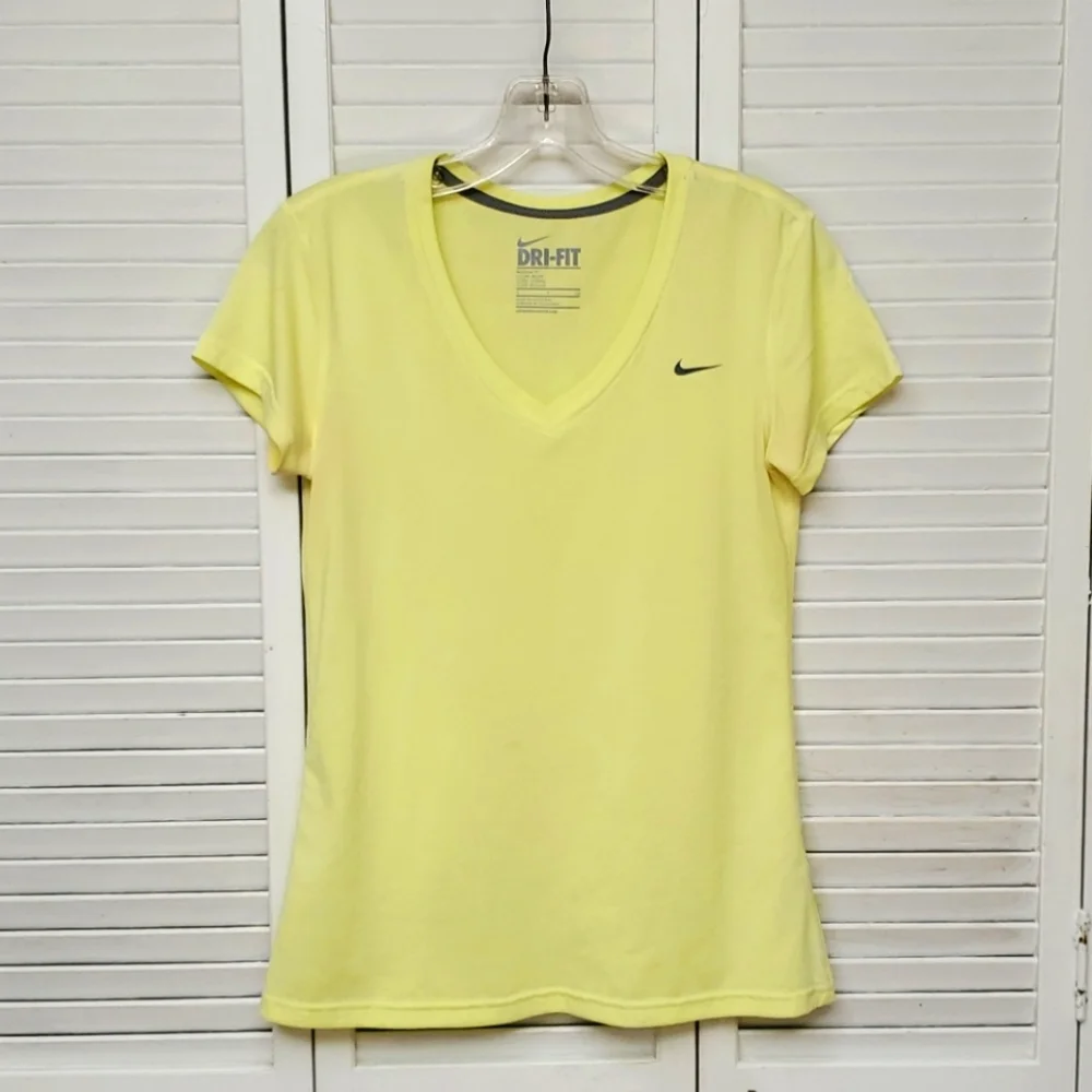 Nike Dri Fit Size S Running Shirt